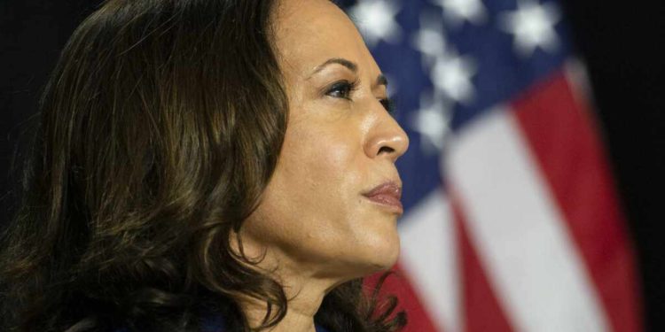 Vicepresidente Kamala Harris acepta otra llamada en solitario con un líder mundial