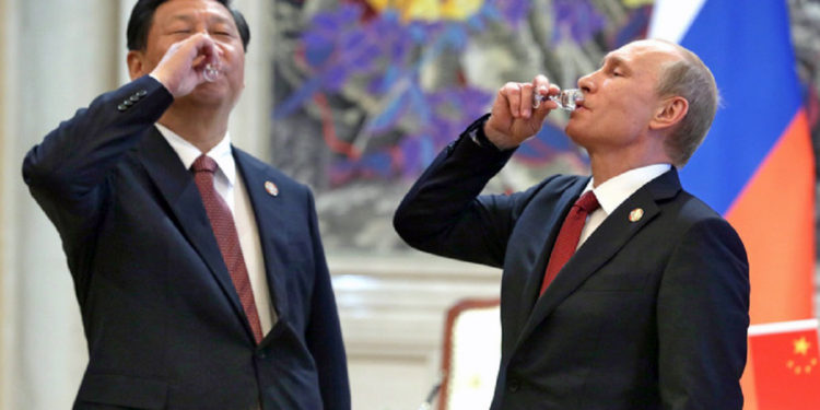 China y Rusia vs EE.UU con un presidente ausente