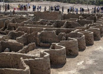 Egipto muestra hallazgos de la ciudad "perdida" de 3.000 años de antigüedad
