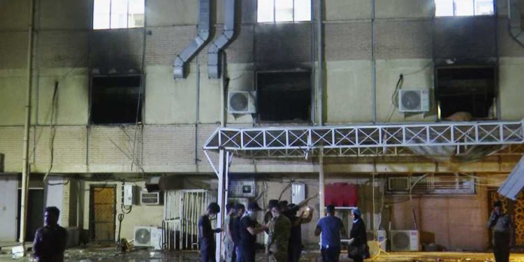 Incendio en hospital COVID de Irak: 82 muertos y 110 heridos