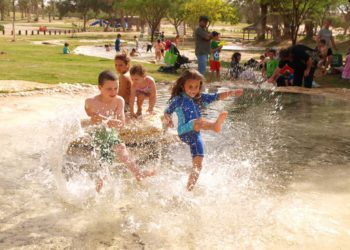 Récord de 2 millones de israelíes visitan parques nacionales