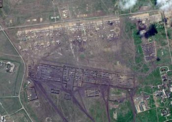 Rusia concentra tropas en la frontera con Ucrania