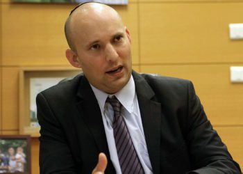 Bennett a Al-Jazeera: 'Cazaremos a todos los comandantes de Hamás'