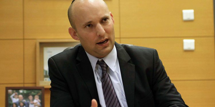 Bennett a Al-Jazeera: 'Cazaremos a todos los comandantes de Hamás'