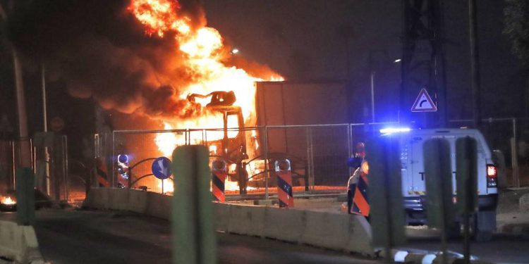 Israel en el caos: Linchamientos en Acre, Bat Yam y disturbios en Tiberíades