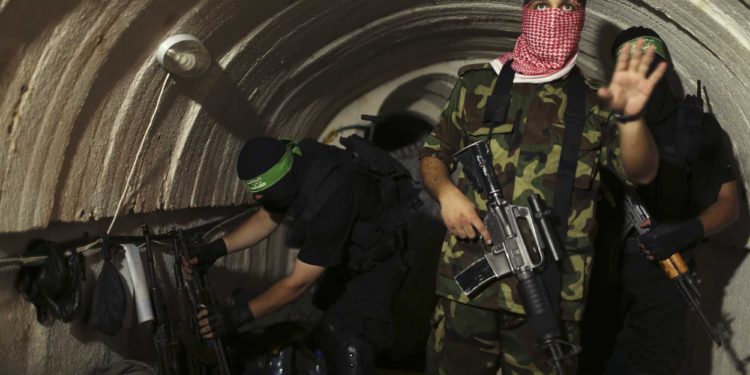 Hamas impide que equipo de la ONU trabaje cerca de túnel terrorista en escuela de la UNRWA