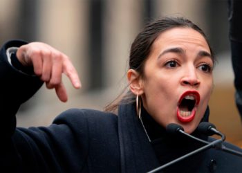 Ocasio-Cortez redacta resolución que bloquea venta de misiles a Israel por $735 millones