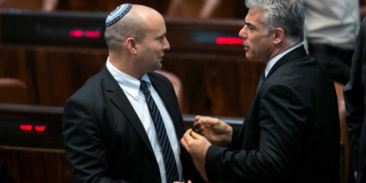 Avance en negociaciones de Yamina y Yesh Atid con partido de izquierdas