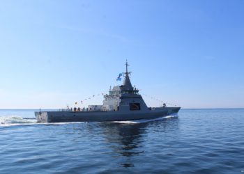 Patrullero de altamar ARA Piedrabuena (P-52) de la Armada Argentina entra en servicio