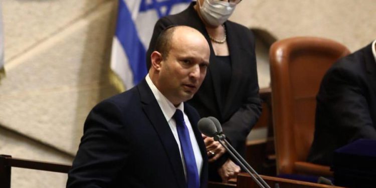 Bennett: El “régimen de verdugos” de Irán no puede tener armas nucleares