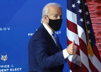 Biden dice que “confía plenamente” en Anthony Fauci