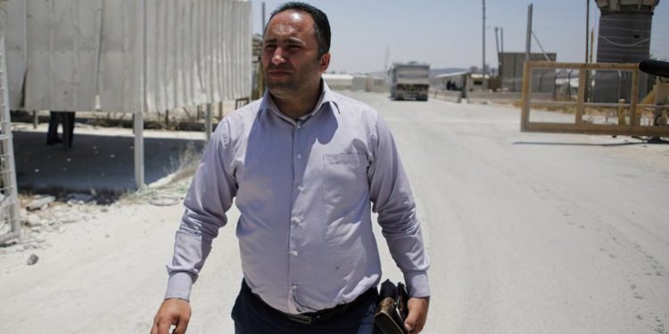 La Autoridad Palestina detiene a un activista por sus críticas en Facebook