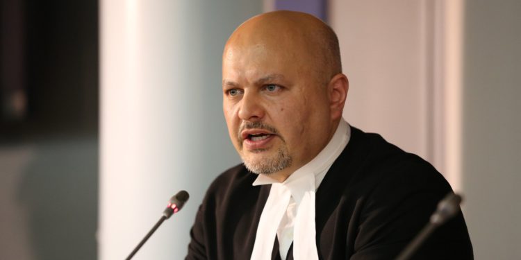 Con la investigación a Israel en agenda, Karim Khan jura como fiscal jefe de la CPI