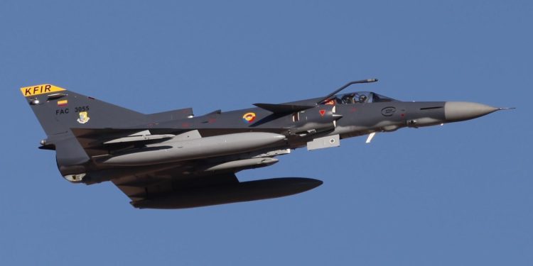 Israel Aerospace recibe contrato de $50 millones para el Kfir de Sri Lanka