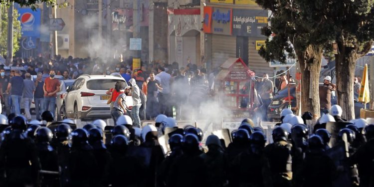 Protestas en la Autoridad Palestina reflejan la crisis de gobernabilidad de Abbas