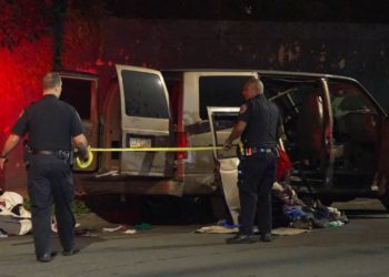 Un artefacto explosivo detona frente a la sinagoga de Queens