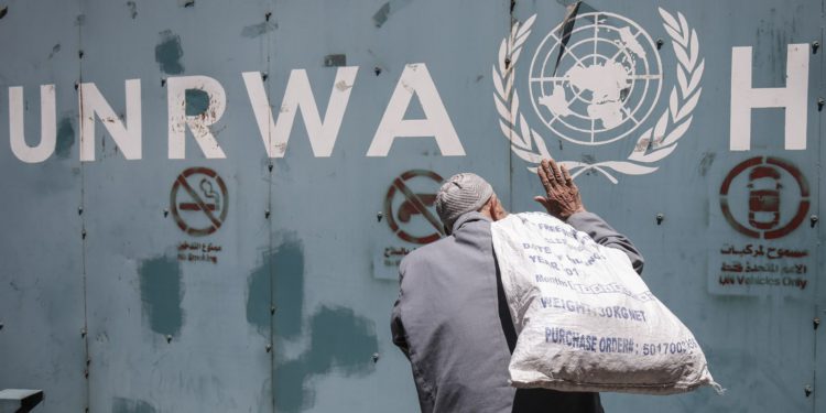 Israel insta a la ONU a congelar la financiación de la UNRWA en Gaza