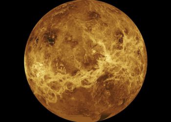 Las nubes de Venus no tienen suficiente agua para albergar vida