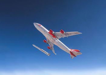 Avión de Virgin Orbit lanza al espacio cuatro satélites militares estadounidenses