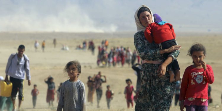 Víctimas yazidíes del genocidio del ISIS permanecen desplazados y en la indigencia