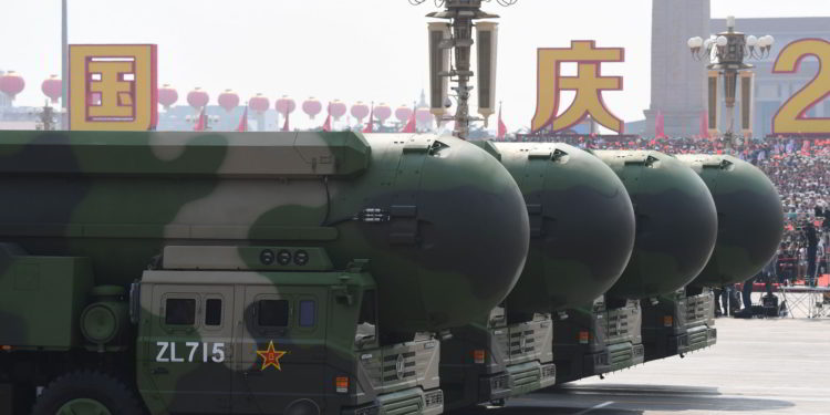 Estados Unidos dice que la acumulación nuclear de China es “preocupante”