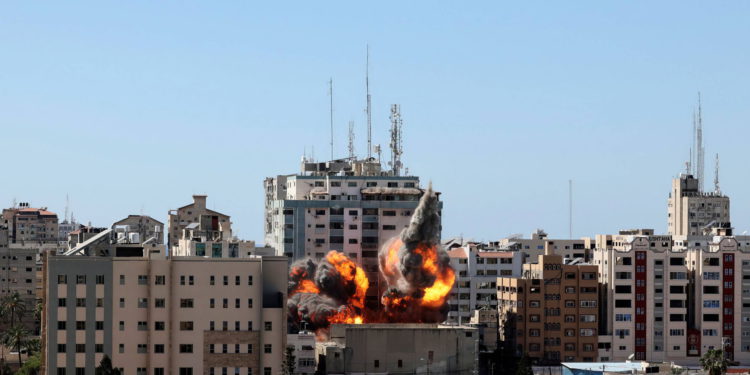 Hamás usó la torre de Associated Press en Gaza para bloquear la Cúpula de Hierro