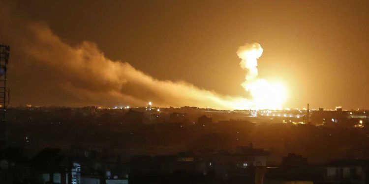 Informe de Siria: Israel lanzó misiles contra una posición militar en Quneitra