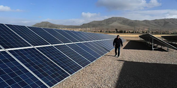 Siria impulsa la energía solar en zonas devastadas por la guerra