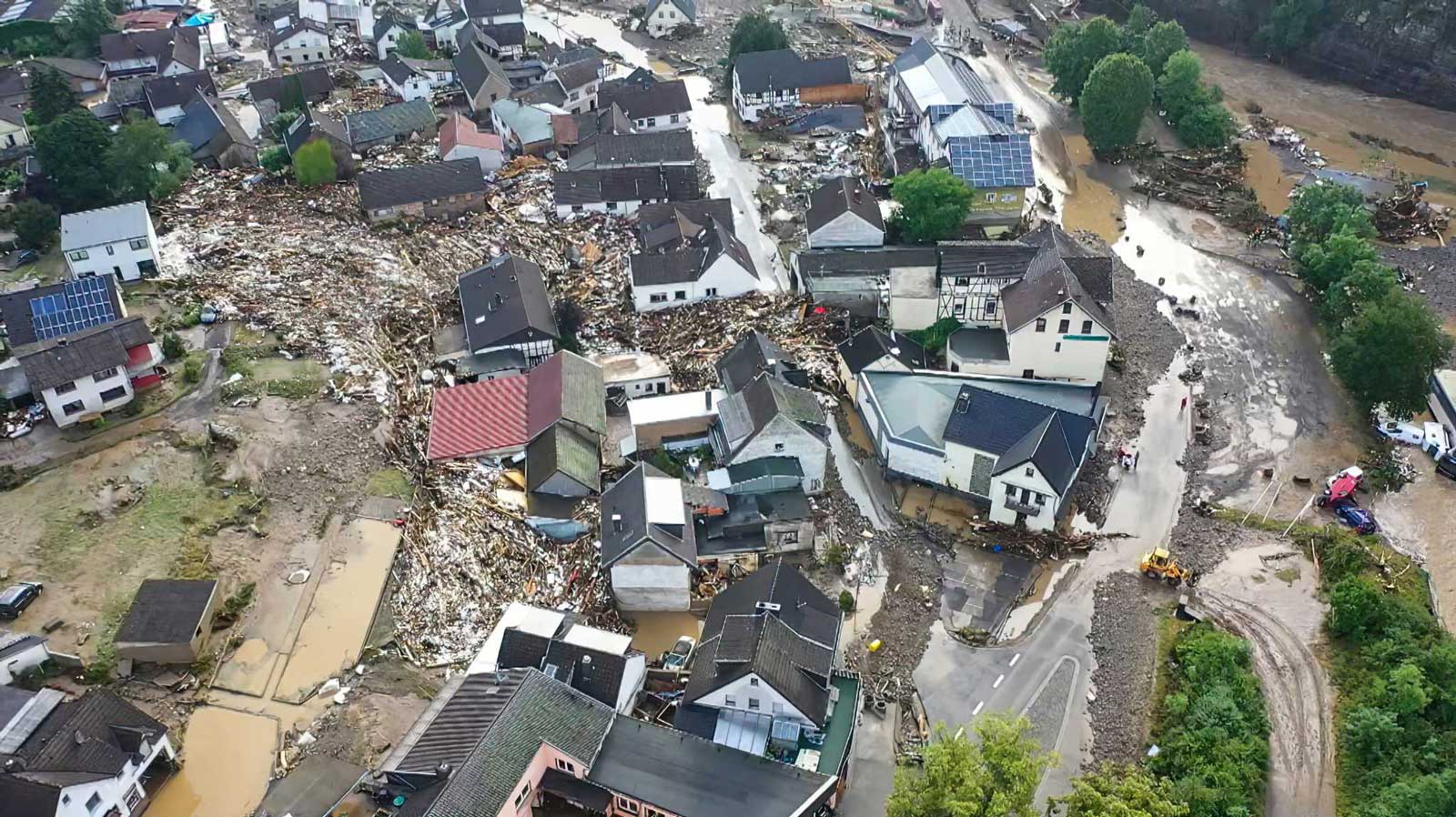 Inundaciones en Alemania dejan al menos 33 muertos y 70 desaparecidos