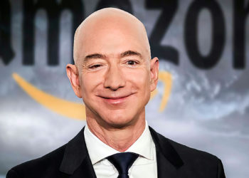 Jeff Bezos cubrirá $2.000 millones en costes de la NASA para conseguir el contrato del Lunar Lander