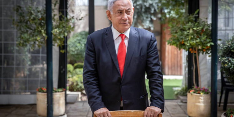 Netanyahu pide al gobierno que comience a distribuir las terceras dosis de vacunas