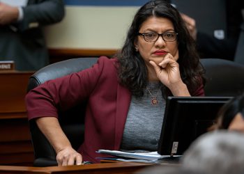 Rashida Tlaib es criticada por condenar la demolición de la vivienda de un terrorista palestino