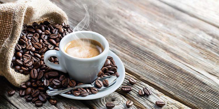 Oriente se encuentra con Occidente: La exposición de Jerusalén muestra la cultura del café a través de los siglos