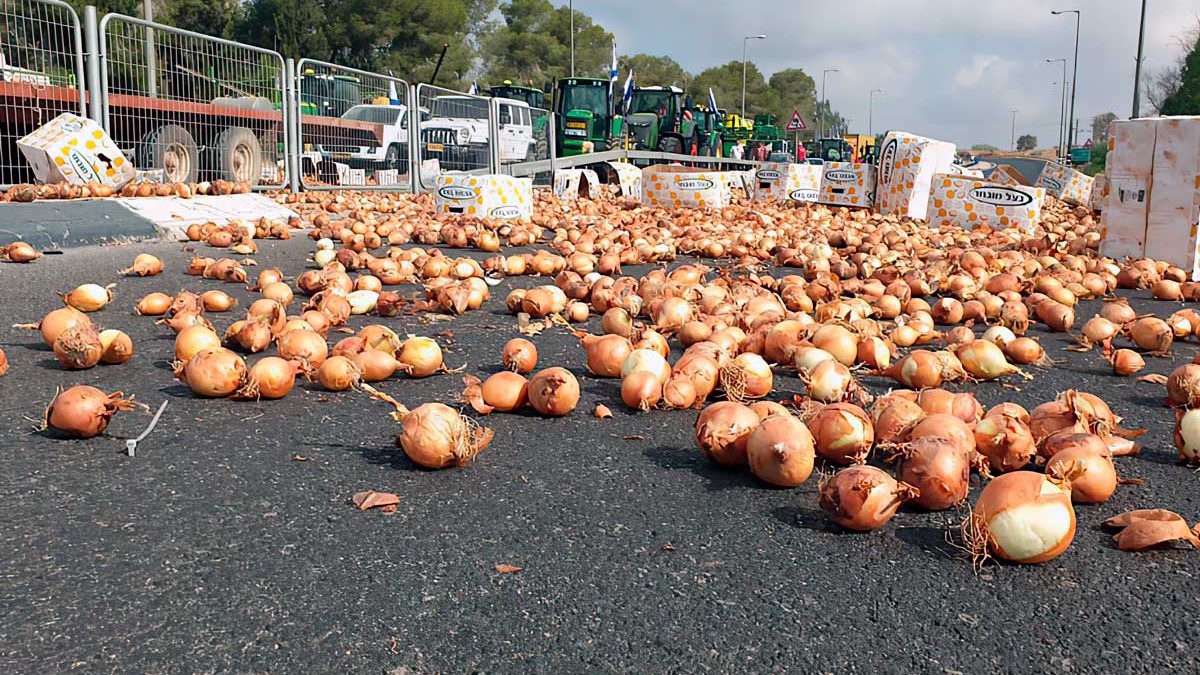 La protesta de los agricultores israelíes se dirige a la reunión del gabinete en Jerusalén