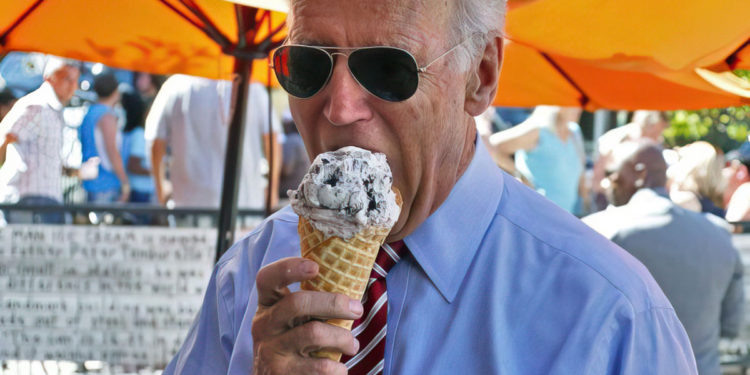 El desprecio de Biden por la catástrofe humanitaria que él propició en la frontera