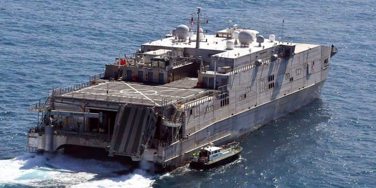 EE. UU. envió un transporte rápido expedicionario al Mar Negro