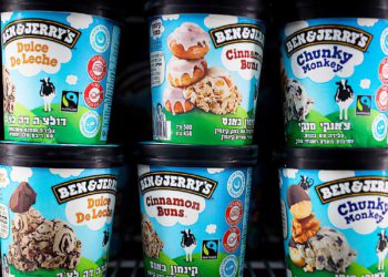 Bennett promete "graves repercusiones" por el boicot a Ben & Jerry's