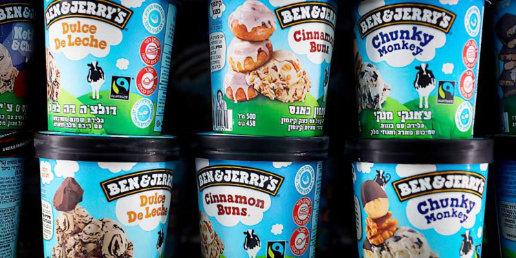 Bennett promete "graves repercusiones" por el boicot a Ben & Jerry's