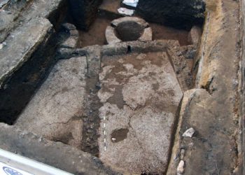 Ruinas de iglesia bizantina con tumbas de obispos descubierta en Ashdod