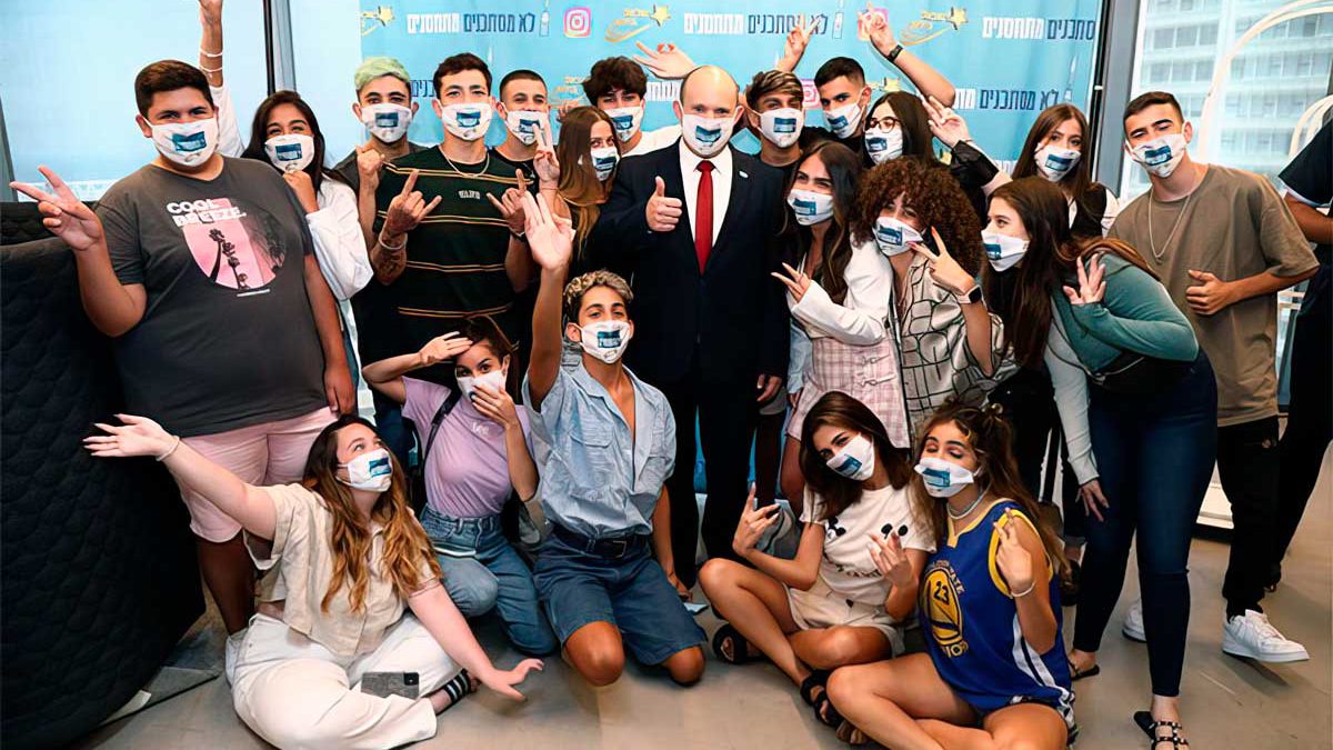 Bennett: El cierre durante las altas fiestas depende de los niveles de vacunación