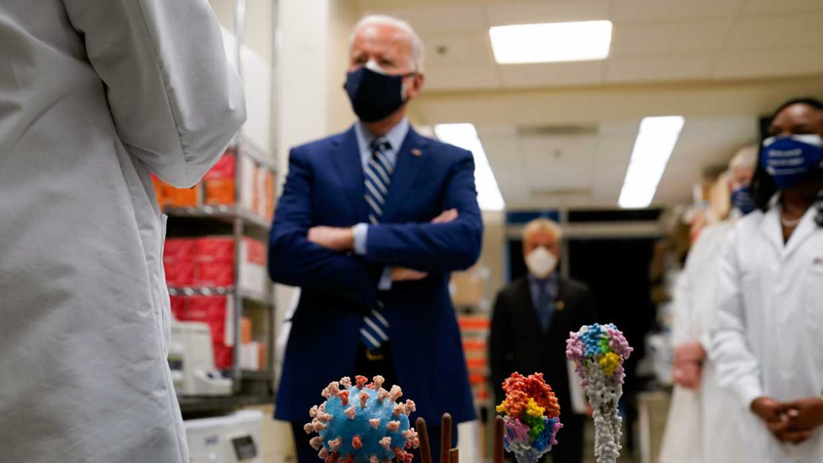 Biden dice que China sigue ocultando información "crítica" sobre el origen del COVID-19