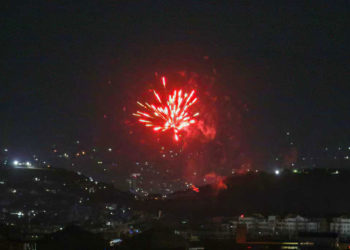 Kabul: Fuegos artificiales iluminan los cielos tras la retirada de Estados Unidos
