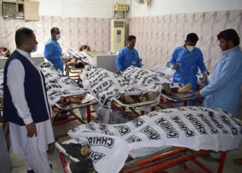 Pakistán elimina a 11 terroristas de ISIS durante una redada