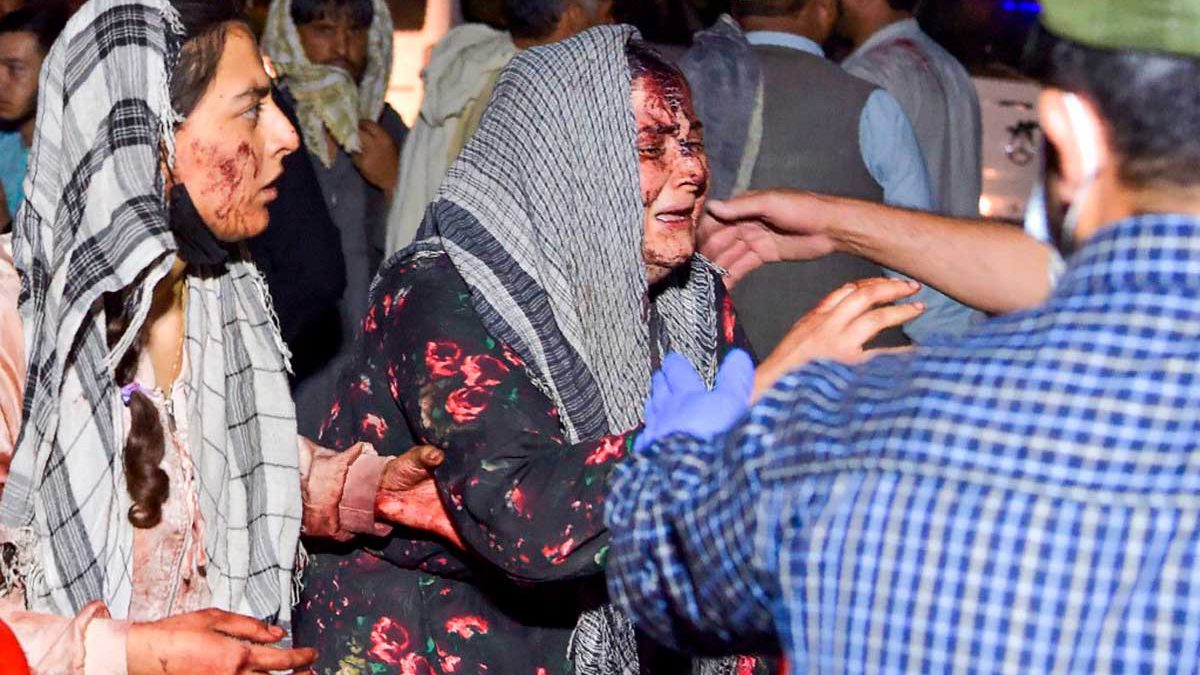 La comunidad internacional condena los atentados suicidas en el aeropuerto de Kabul