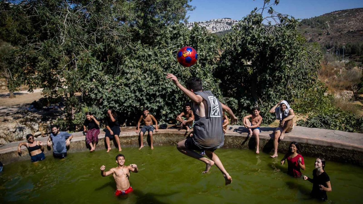 Israel se prepara para una ola de calor que durará una semana