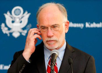 Funcionario de Biden culpa a los estadounidenses por “quedarse” en Afganistán