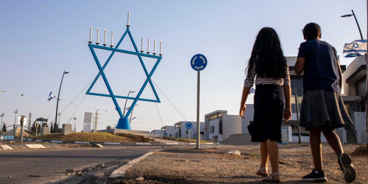 Sderot todavía lucha con las cicatrices del lanzamiento de cohetes de Gaza