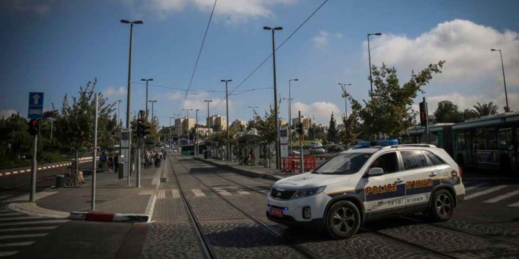 Cuerpo de soldado jordano descubierto en excavación del tren ligero de Jerusalén