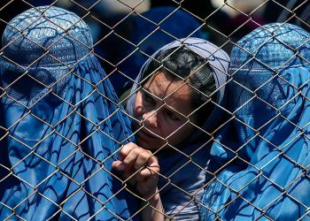 Afganistán: Abusos contra mujeres y asesinatos selectivos tras la llegada de los talibanes al poder