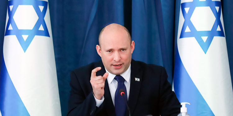 Bennett: Israel vacunará contra el COVID "las 24 horas del día"